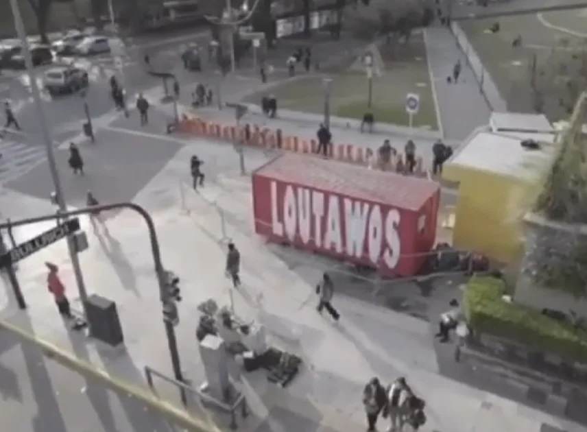 Instalación Louta y Wos x Spotify